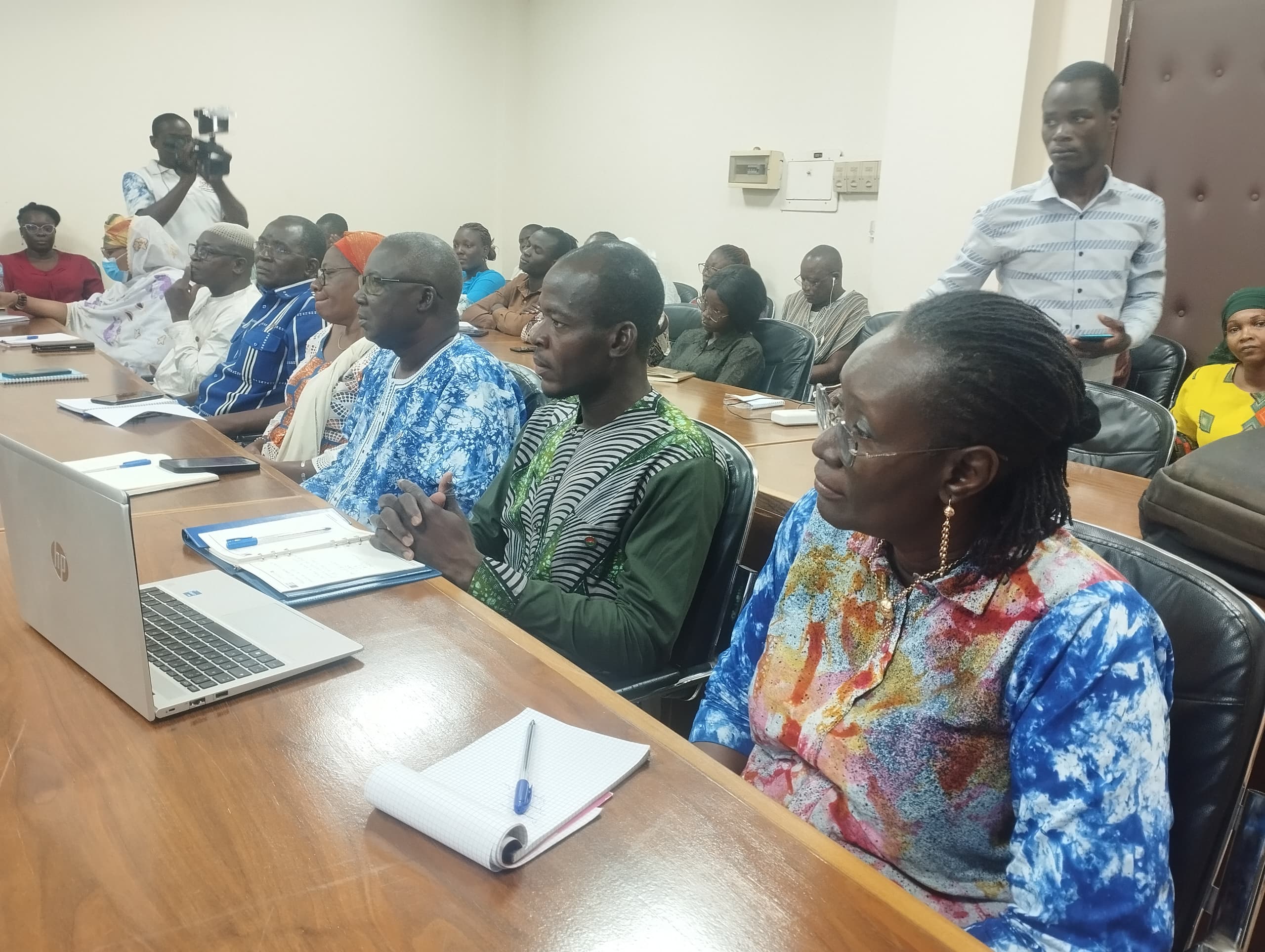 Dans le cadre de l'adoption du référentiel des formations prioritaires et une carte universitaire du Burkina Faso, le MESRI a tenue une conf d presse et une rencontre avec les gouverneurs, 29 août 2025
