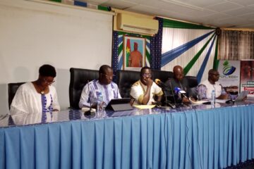 Conférence de presse sur les plaintes relatives aux « supposés effets nocifs » des pylônes des téléphonies mobiles sur la santé, 1er août 2025