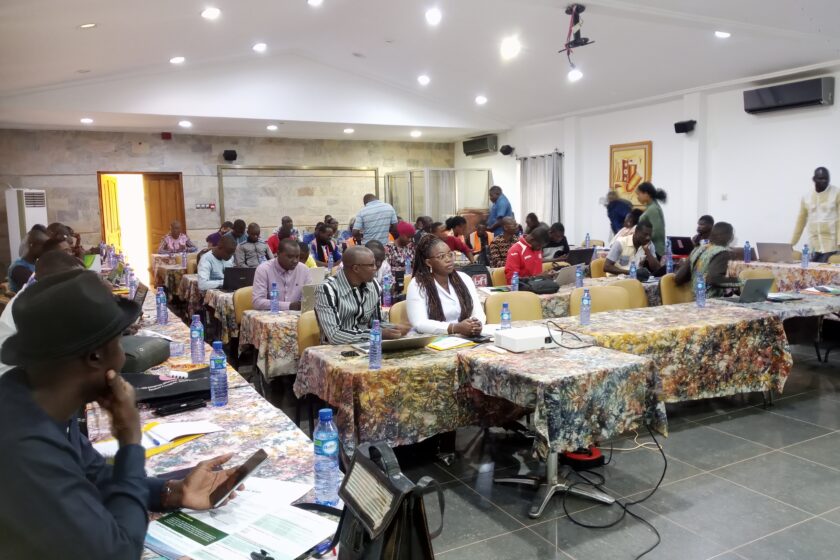 Présentation de l'Initiative présidentielle pour la santé (IPS) lors de l'atelier d'information des journalistes et communicateurs à Bobo, 6 au 10 août 2025