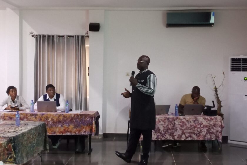 Présentation de l'Initiative présidentielle pour la production agricole et l'autosuffisance alimentaire (IP-P3A), par le coordonnateur national, Abdourasmane Konaté, lors de l'atelier des journalistes et communicateurs, Bobo le 9 août 2025