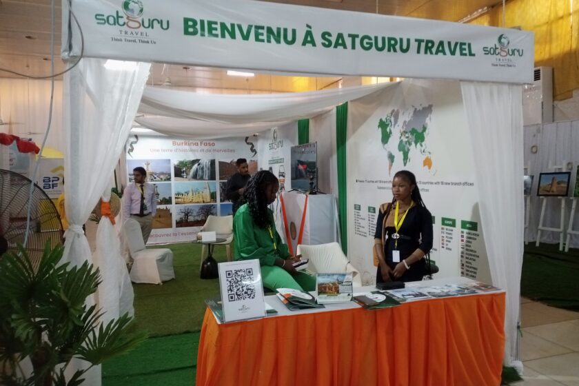 Zoom sur le stand de l'agence de voyage Satguru Travel au SITHO 2025