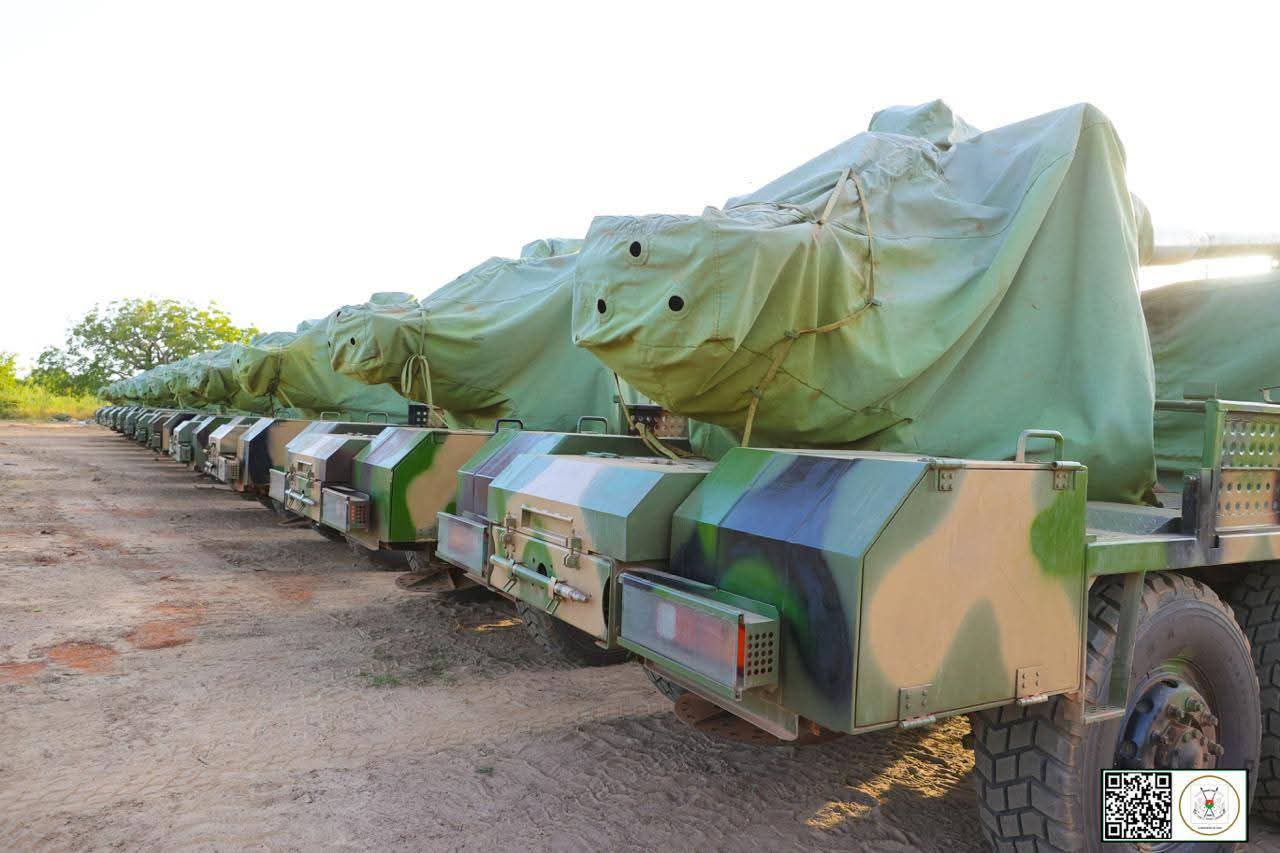 Le Chef de l'Etat, Capitaine Ibrahim Traoré a remis du matériel militaire au ministère de la Défense, 10 octobre 2025