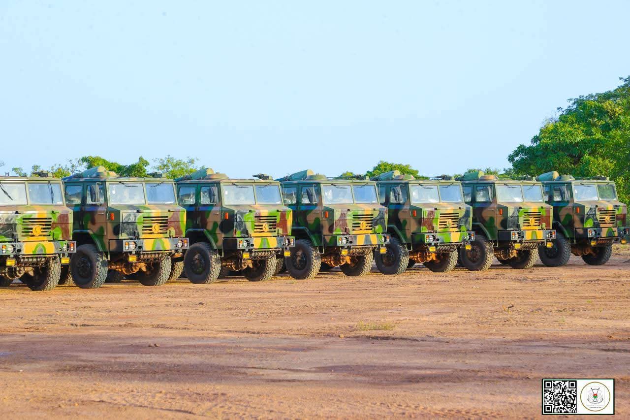 Le Chef de l'Etat, Capitaine Ibrahim Traoré a remis du matériel militaire au ministère de la Défense, 10 octobre 2025