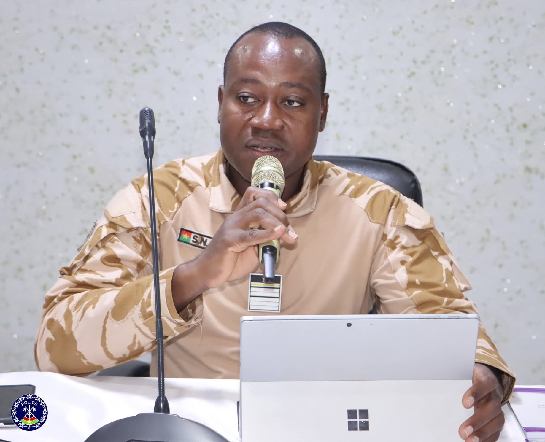 La police nationale forme des gérants de sociétés privées de sécurité et de vente d'armes à feu civiles à la lutte contre le blanchiment de capitaux, FT, 16-17 octobre 2025