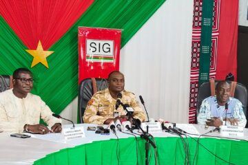 Conférence de presse du ministre de la Sécurité sur « l'espionnage » de l'ONG INSO, 7 octobre 2025