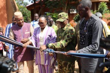 Le top départ de la sixième édition du « Mois d’octobre, Mois du Consommer local » a été donné ce 15 octobre 2025 sur le site du SIAO à Ouagadougou