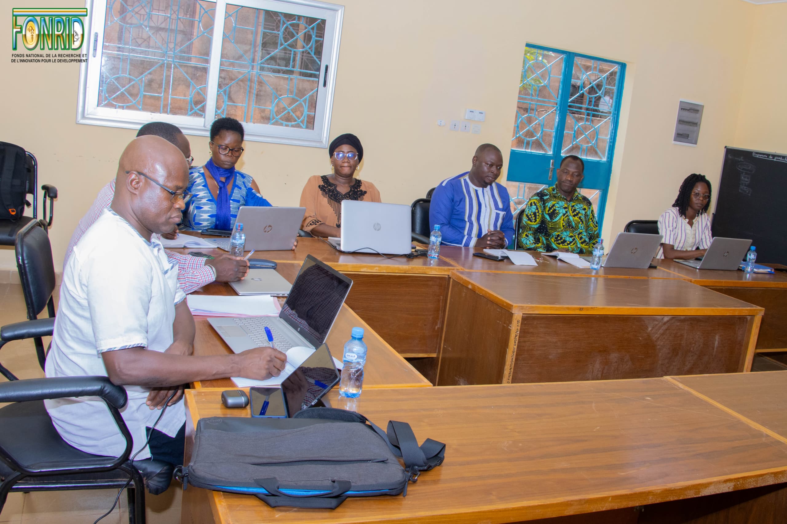 Le FONRID évalue la mise en œuvre d'un projet visant à développer une technologie de production de farine panifiable et de pain à base de manioc et de Patate douce à chair orange (PDCO) au Burkina Faso, 15 octobre 2025