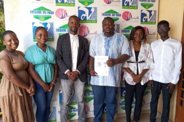 Dans le cadre de l'atelier sur le data journalisme qu'il organise au profit des responsables de médias, le journaliste Kader Patrick Karantao a effectué une visite à La Tribune du Faso, 29 octobre 2025