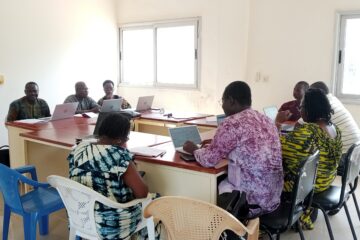 Dans le cadre du suivi-évaluation de ses projets, le FONRID a rencontré des chercheurs à Bobo-Dioulasso, 14 octobre 2025
