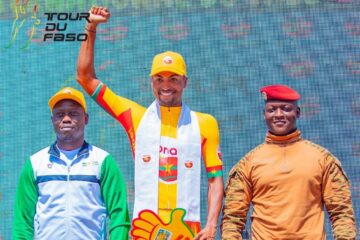 Le Burkinabè Paul Daumont a signé, ce 2 novembre 2025, sa quatrième victoire d’étape du 36e Tour du Faso (dernière étape Saponé-Ouaga)