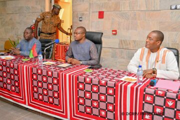 En prélude à la 22ᵉ édition du Cadre de Concertation Public-Privé (CC-PP), le Premier ministre a accordé une audience à une délégation de la CCI-BF Bobo, 9 novembre 2025