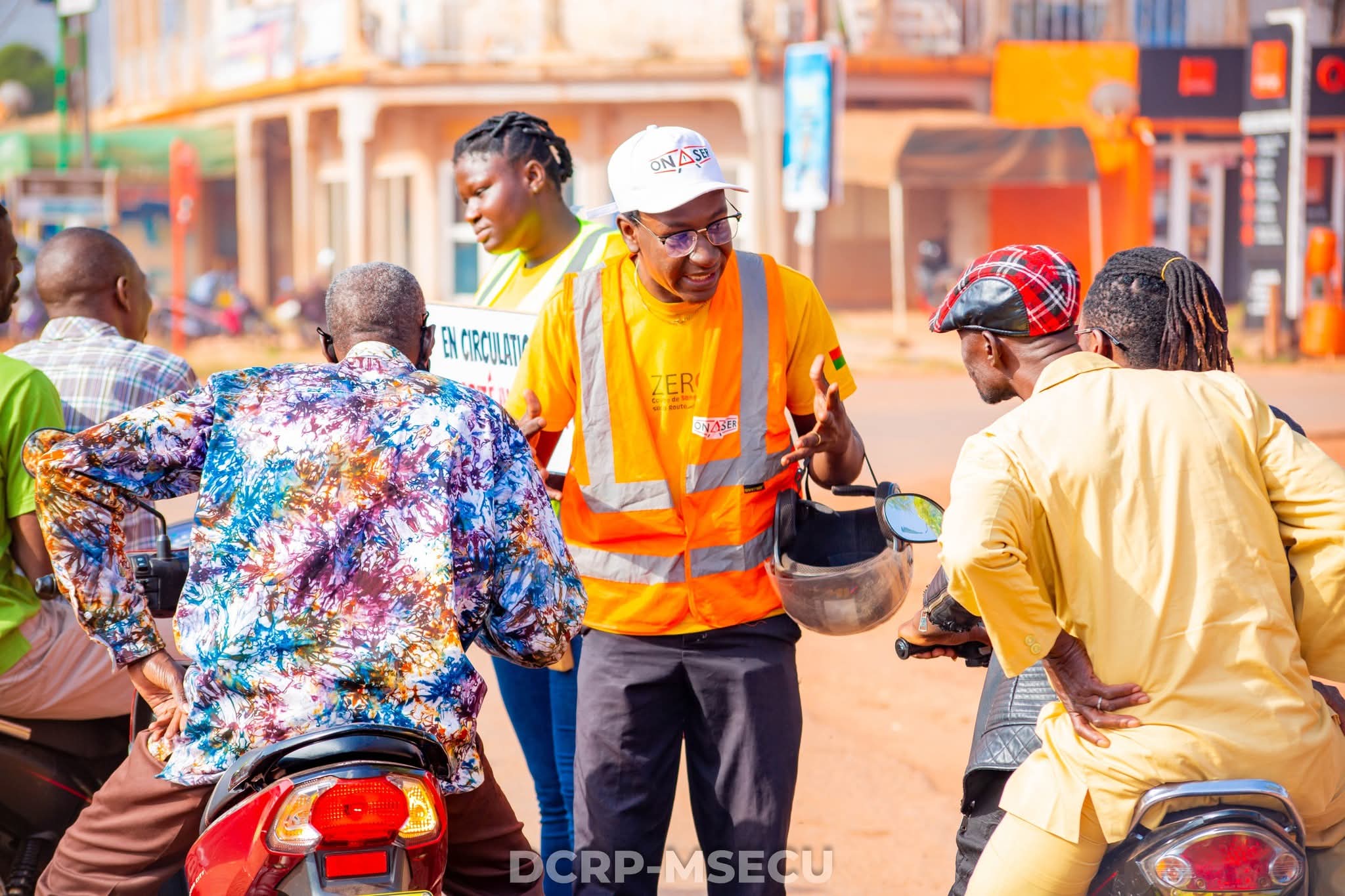 À l’occasion de la 17ᵉ Journée Nationale de Sensibilisation sur la Sécurité Routière (JNSSR) a mené une campagne à Boromo, Bobo et Koudougou, 15 au 19 novembre 2025