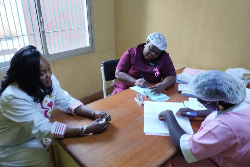 La région du Kadiogo a organisé une séance de dépistage du cancer du sein au profit des femmes de la région, 20 novembre 2025