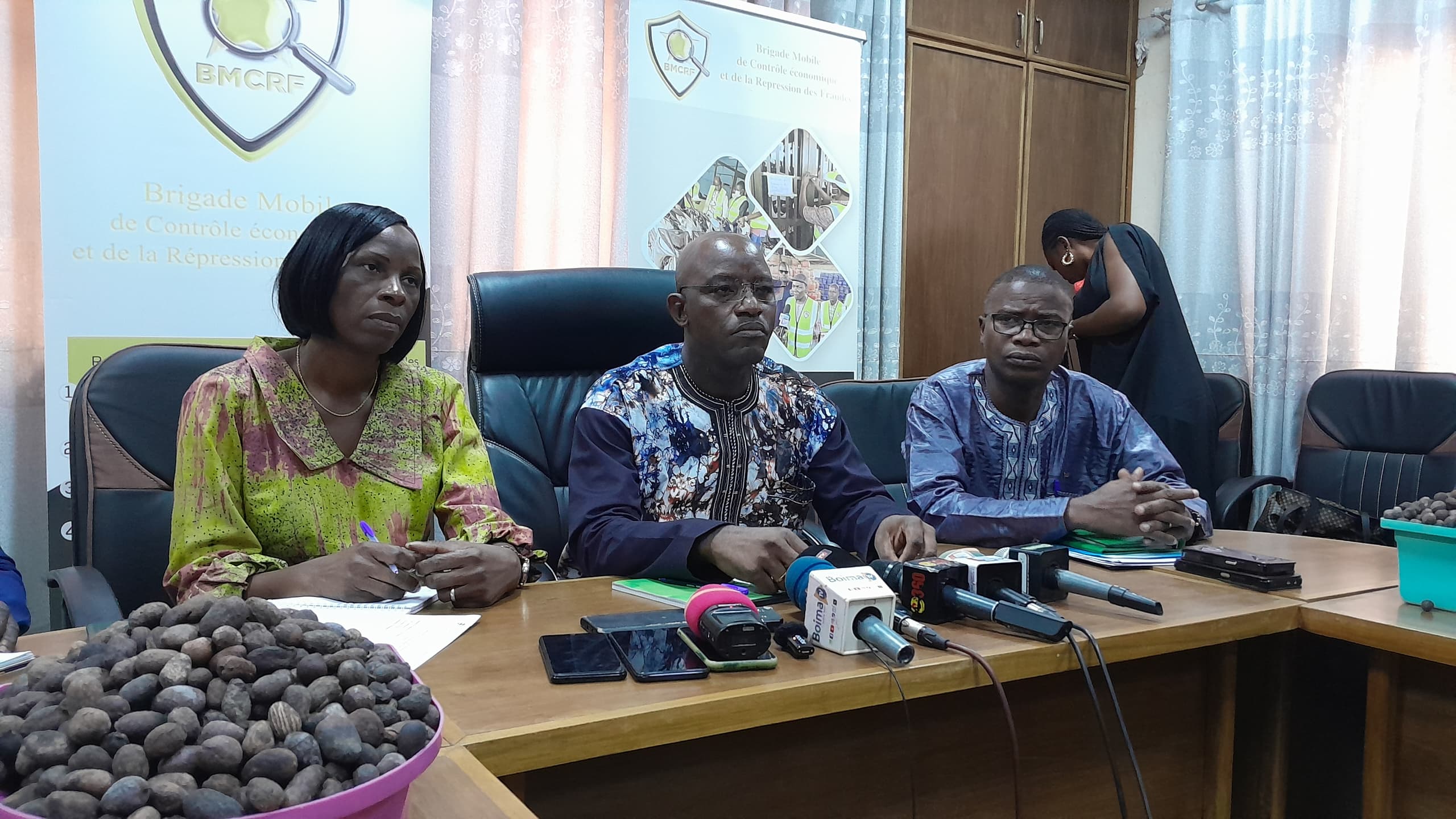 Conférence de presse saisies des amendes de karité par la BMCRF, 21 novembre 2025