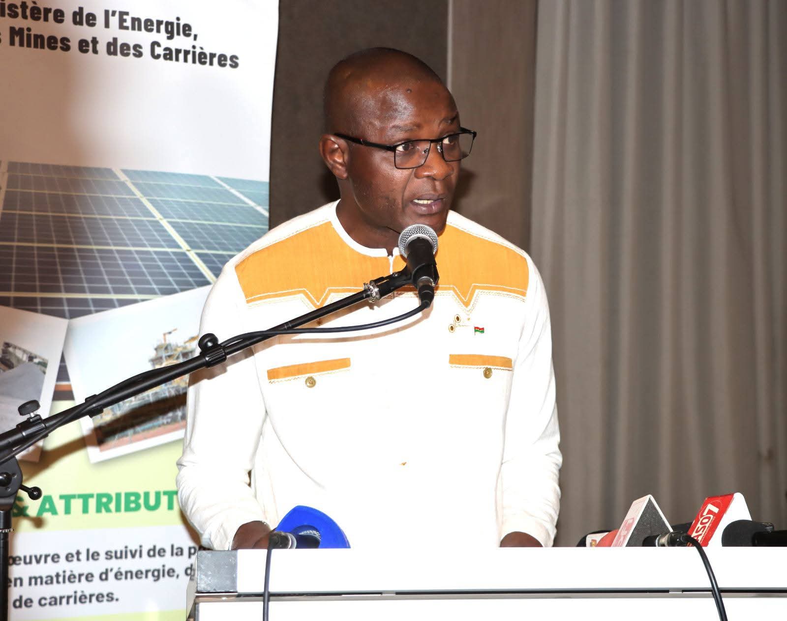 Le ministère des Mines a lancé le Portail Web de demande et de gestion des agréments techniques dénommé « SibenDiSira », 2 décembre 2025