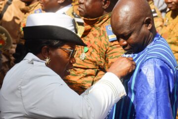 A l'occasion de la commémoration de la fête de l'indépendance, la région du Guiriko a décoré 302 récipiendaires, 11 décembre 2025