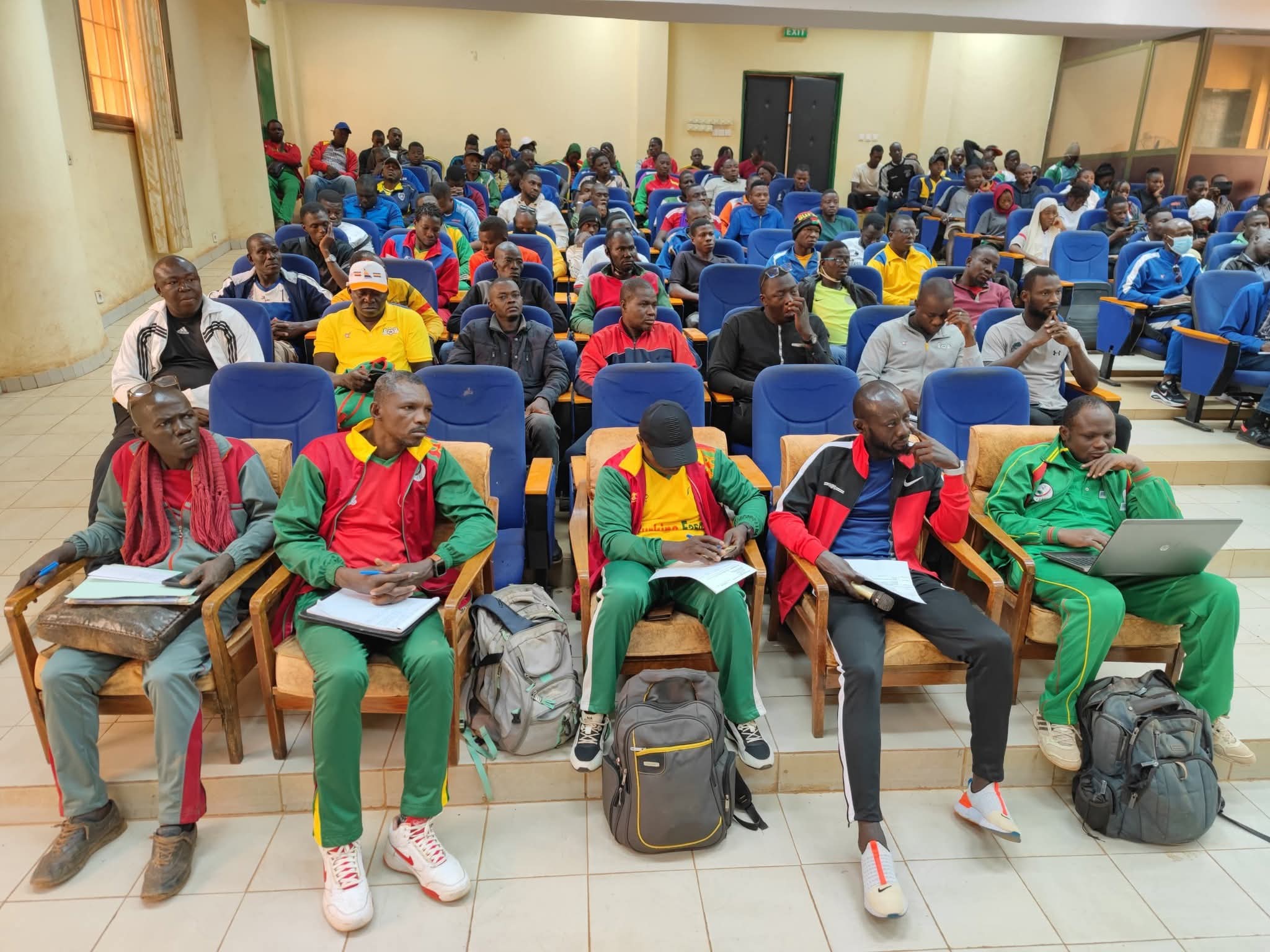 Dans une dynamique de collaboration plus renforcée, la Direction régionale des Sports et des Loisirs (DRSL) a échangé avec les animateurs de Sport pour Tous (SPT) de la Région du Kadiogo, 13 décembre 2025 à Ouagadougou