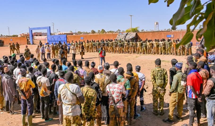 Visite du Premier ministre au détachement militaire de Di, 30 décembre 2025