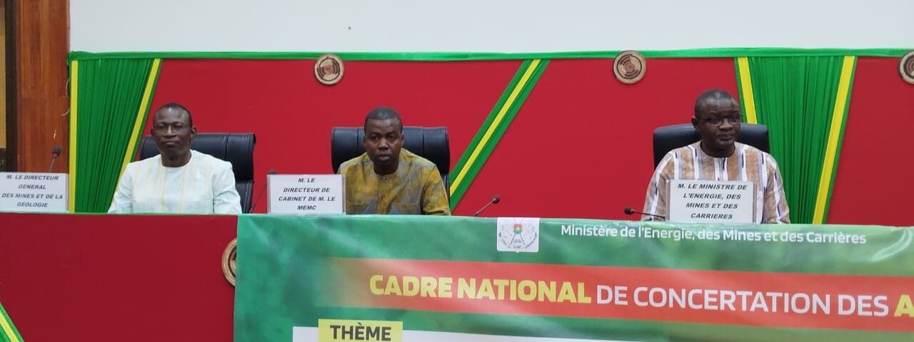 Cadre national de concertation des artisans miniers organisé par le ministère des Mines, 12 décembre 2025