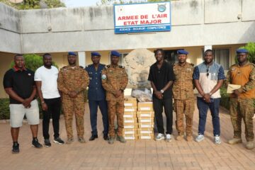 Le joueur des Étalons Georgi Minoungou a fait un don aux orphelins de l’État-Major de l’Armée de l’Air, 13 janvier 2026