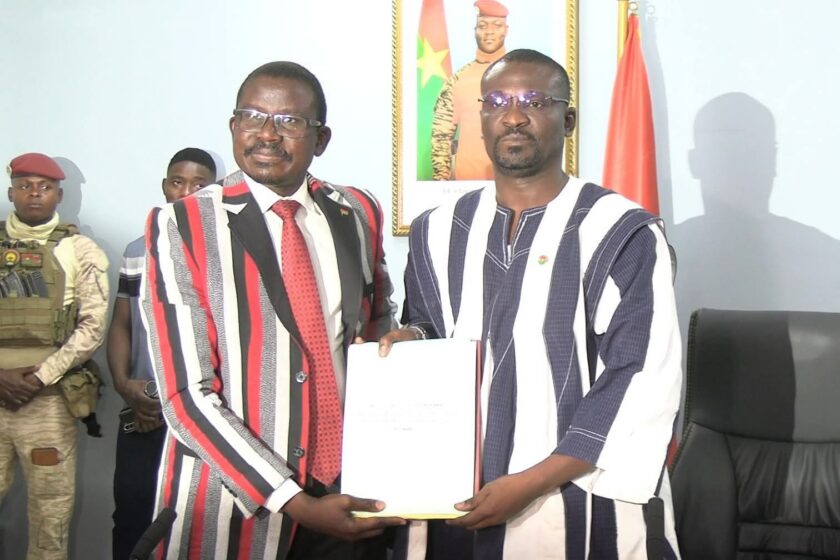 Installation du nouveau ministre de l'Enseignement secondaire, Pr Moumouni Zoungrana, 14 janvier 2026