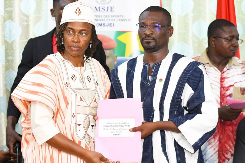 Installation de la nouvelle ministre des Sports, Lydie Pikbougoum, 14 janvier 2026