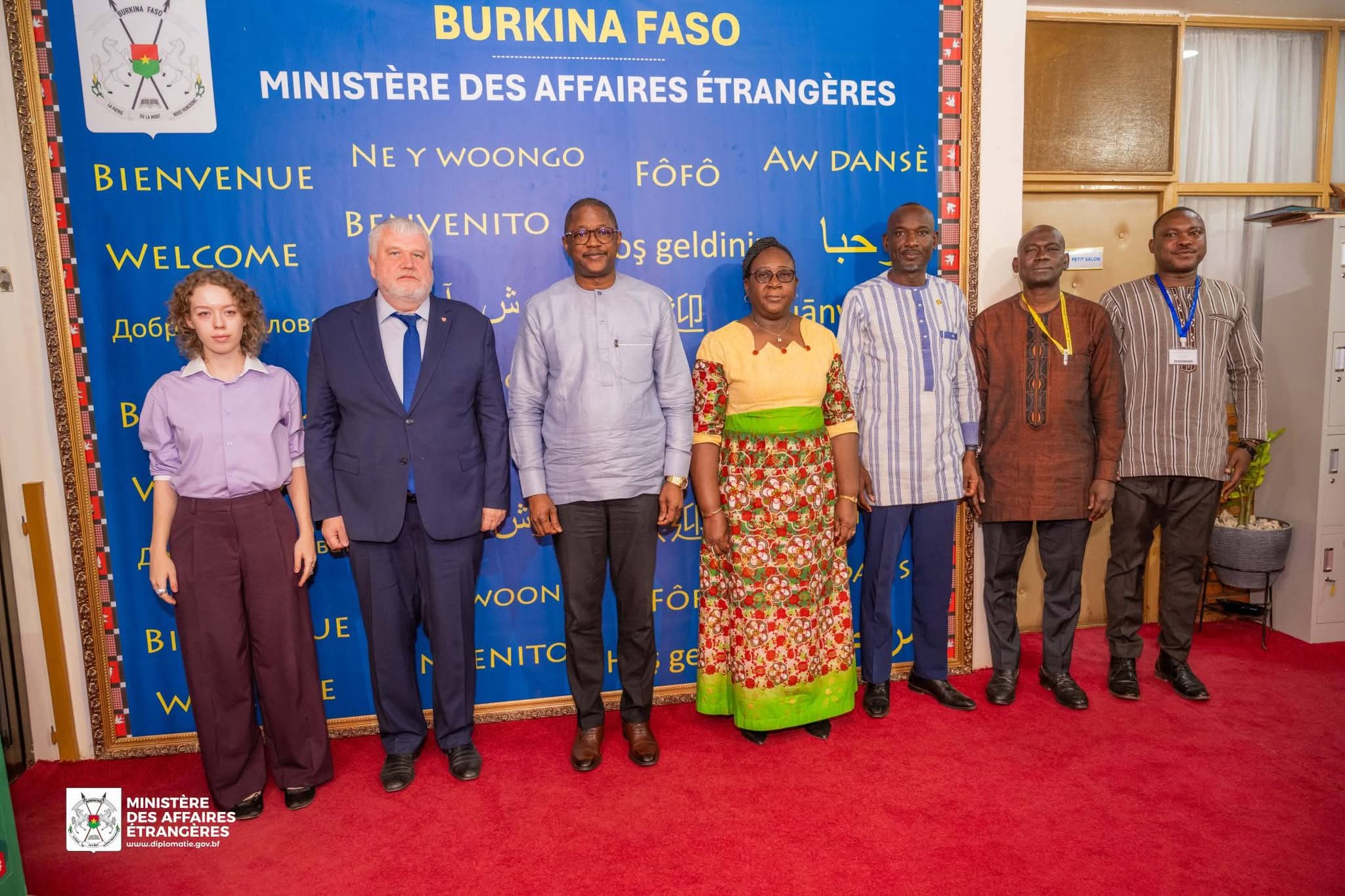 Le ministre des Affaires étrangères, Jean Marie Traoré a accordé une audience l'ambassadeur de la Russie, 20 janvier 2026