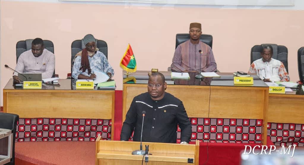 L'ALT a voté la modification de la Constitution pour notamment fusionner le CSC et la CIL, 20 janvier 2026