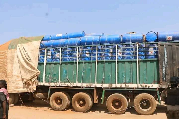 La Douane saisit plus de 80 mille litres de cyanure à Dakola