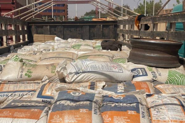 La Douane a mis en échec une tentative d’importation frauduleuse de 440 sacs d’engrais, 14 février 2026