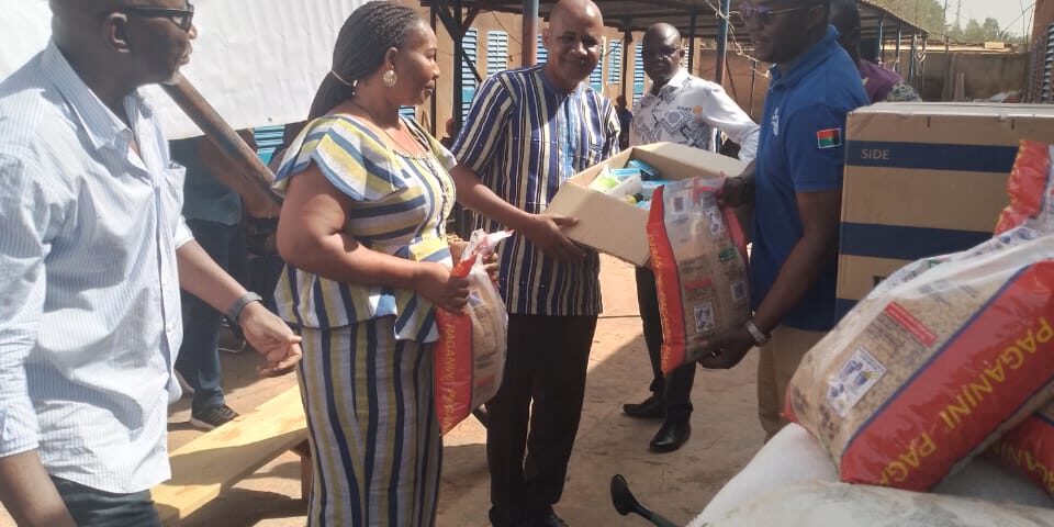 Cérémonie de don à la Cour de solidarité de Paspanga organisée par le Rotary Club Ouagadougou Crystal, 14 février 2026