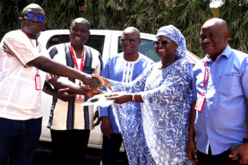 L’ONG Save the Children International fait don d'un véhicule au RESONUT, 17 mars 2026