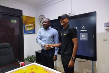 Signature de convention entre Essakane et le cycliste Paul Daumont, 19 mars 2026