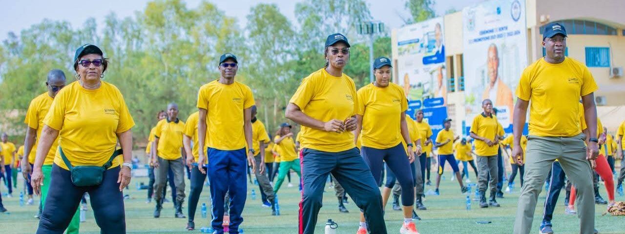 L'Amicale des femmes de IAMGOLD Essakane SA a organisé à Ouagadougou, une matinée sportive axée sur la promotion du leadership féminin dans le secteur des mines, 28 mars 2026