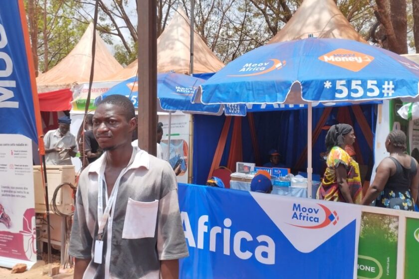Stand de Moov Africa à la SNC