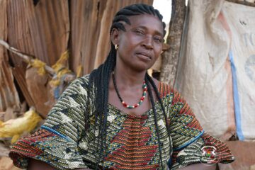 Protection de l’enfance : Da Nako, la « mère de cœur » qui redonne le sourire aux orphelins de Gaoua