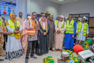 Le ministre chargé de l'Administration territoriale, Emile Zerbo au vol inaugural du Hadj 2026, 6 mais 2026