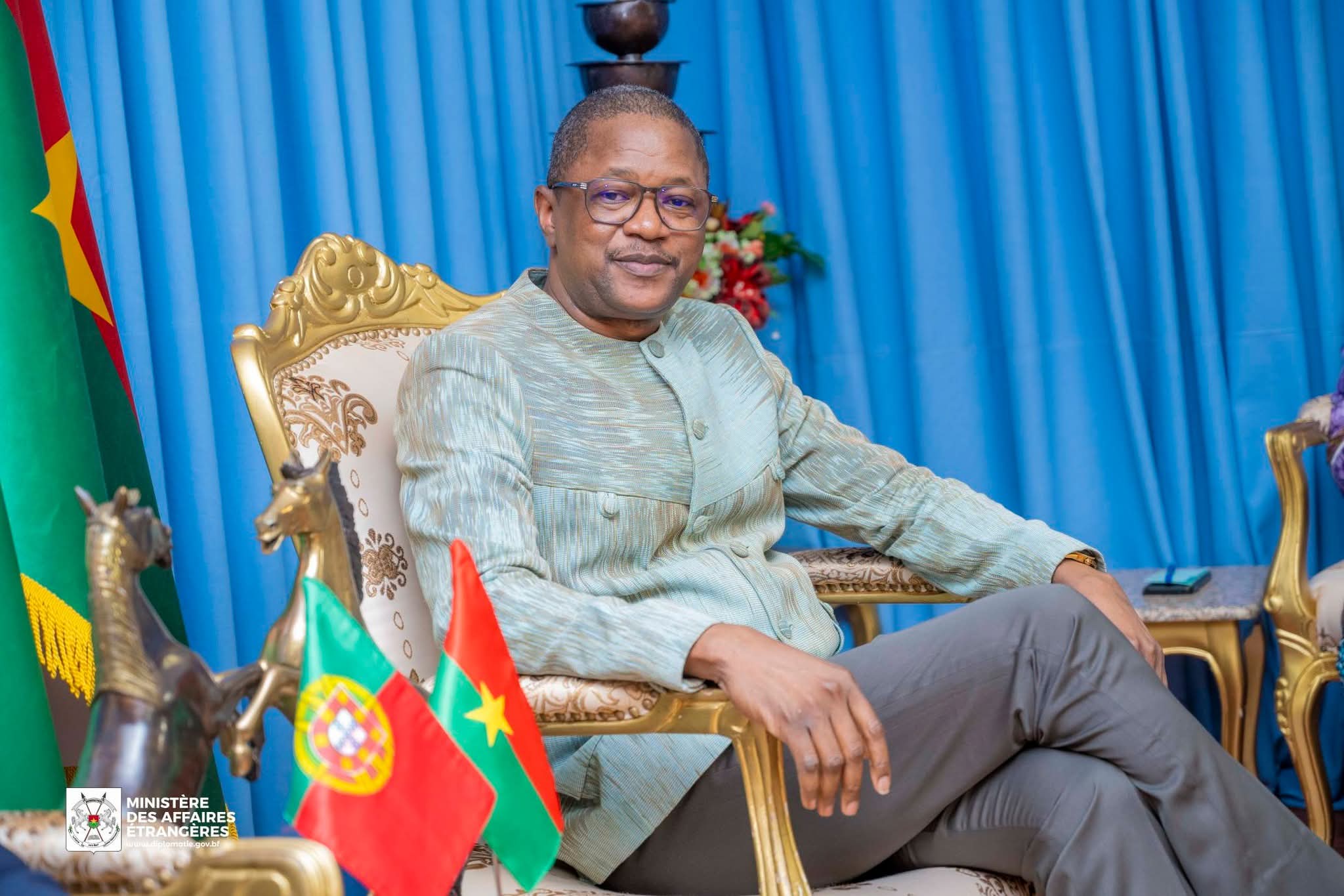 Visite d'une délégation portugaise chez le ministre des Affaires étrangères, 1er juin 2026 à Ouagadougou