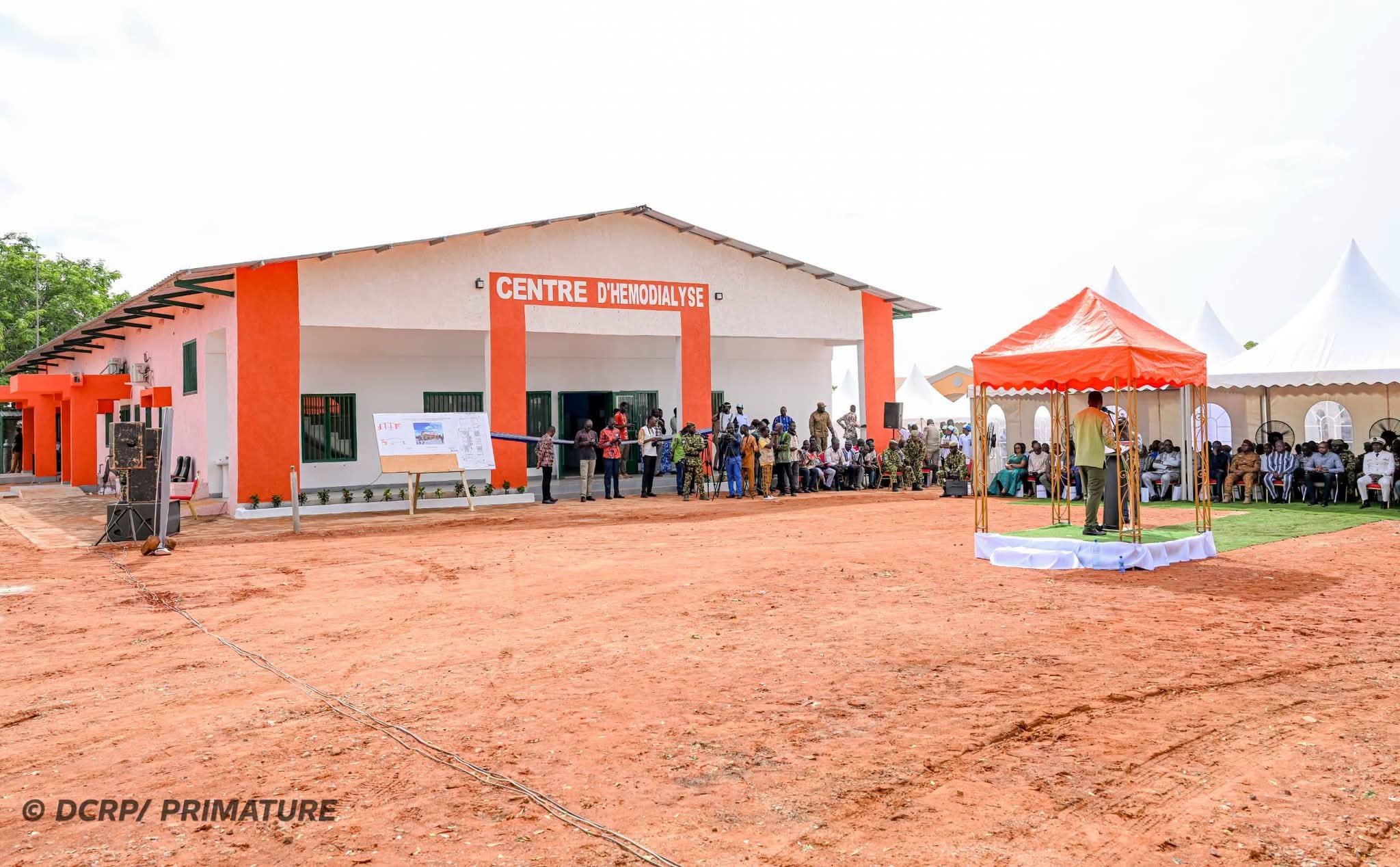 Le Premier ministre a inauguré 4 centres d'hémodialyse, 20 juin à Banfora