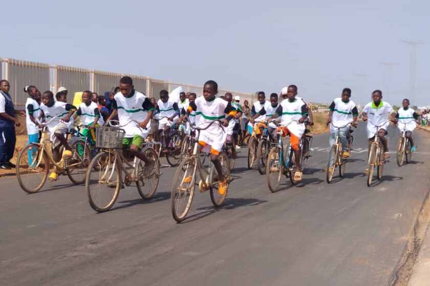 L'a’ssociation Action unie pour un développement durable et holistique (AUDDH) tient la 16 édition de la Course cycliste des élèves du primaire, 30 mai 2026