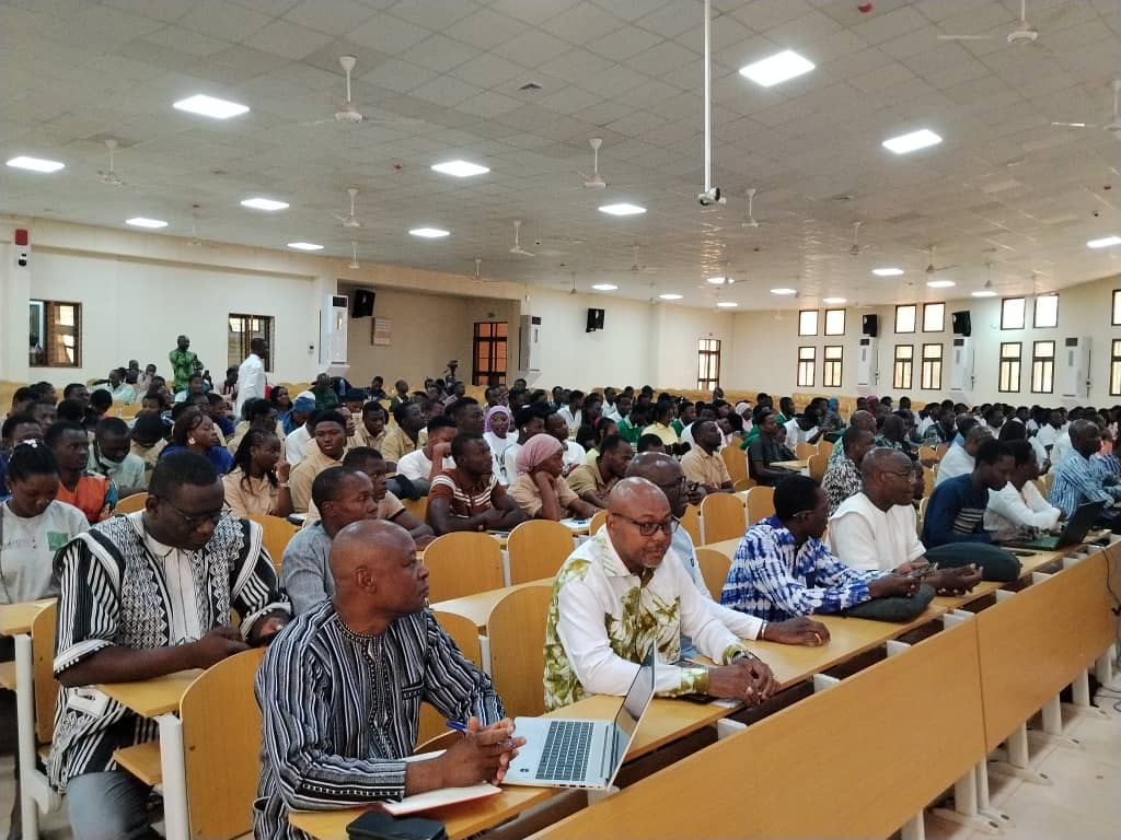 L'ABEA et l'UJKZ ont organisé une conférence publique sur « Le nucléaire au service du développement : technologies innovantes, métiers d’avenir », 17 juin 2026