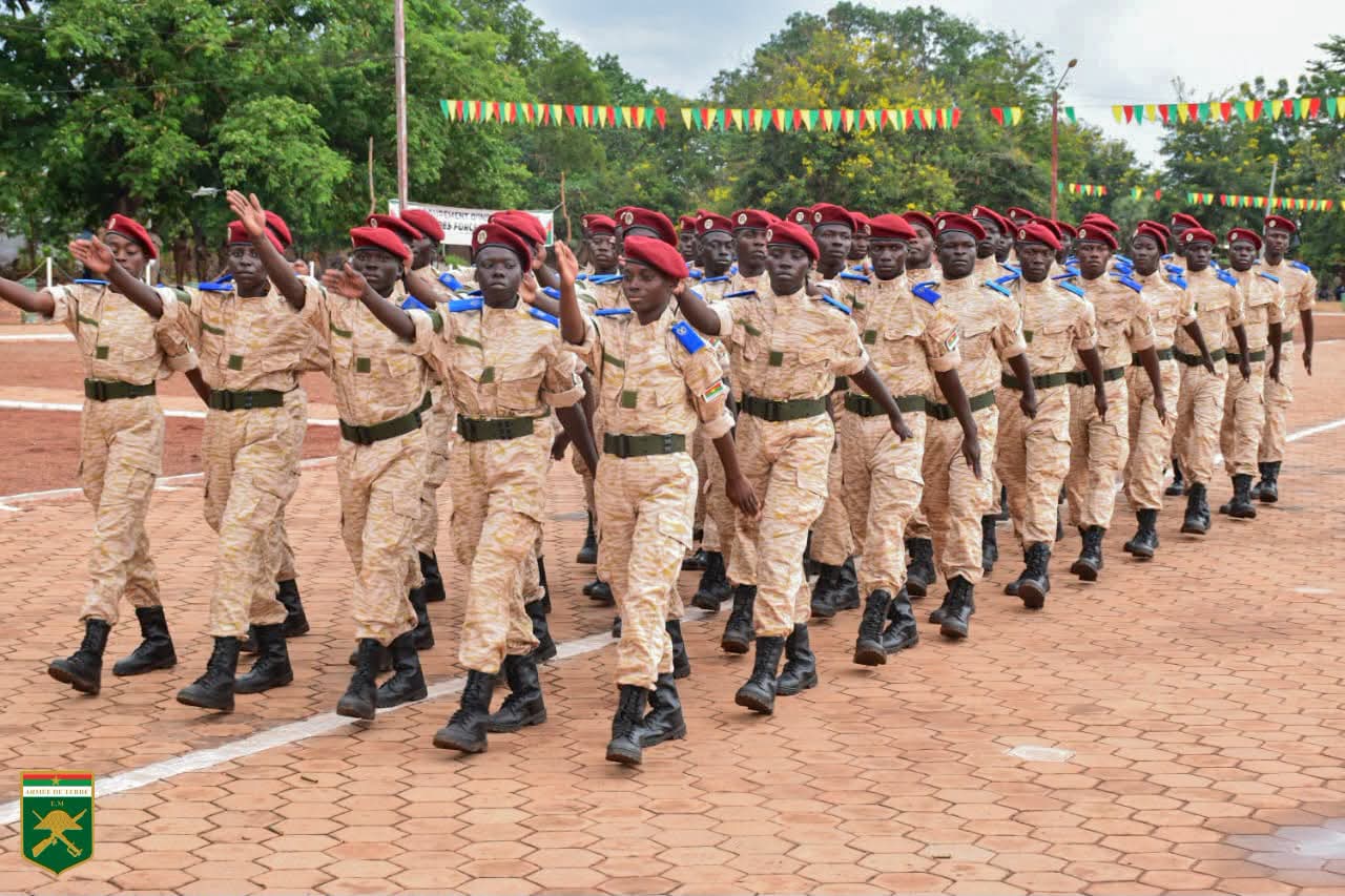 Présentation au drapeau du contingent mixte des militaires du rang techniciens et titulaires du BEPC formé au GIFA, 13 juillet 2026