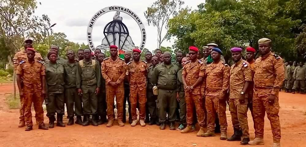 Des agents de l'ONASSIM ont participé à une immersion patriotique au Centre national d’entraînement Commando (CNEC) de Pô, 14 au 26 août 2026