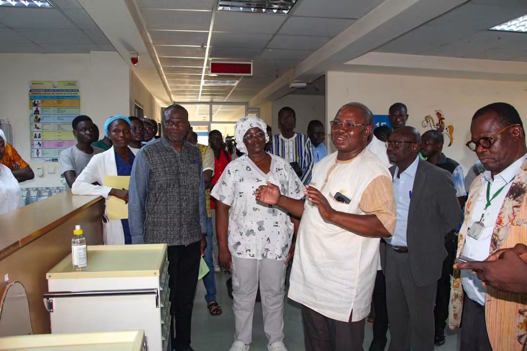 Centre hospitalier universitaire (CHU) de Tengandogo, en collaboration avec la Société burkinabè de chirurgie pédiatrique (SOBUCHIP), organise du 31 août au 4 septembre 2026 une campagne gratuite de chirurgie réparatrice pédiatrique
