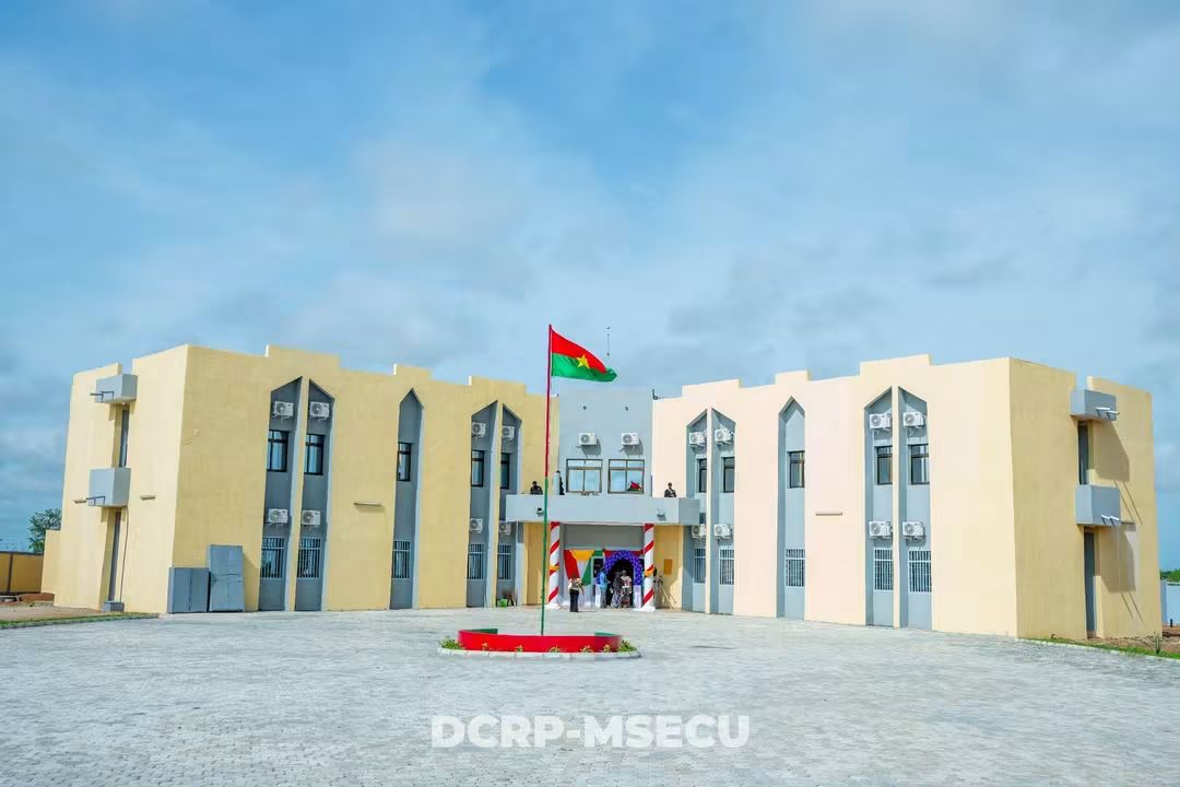 Le ministre de la Sécurité, Mahamadou Sana, a procédé, le 28 septembre 2026 à Tenkodogo, à l'inauguration officielle du nouveau siège de la Direction régionale de la Police nationale du Nakambé