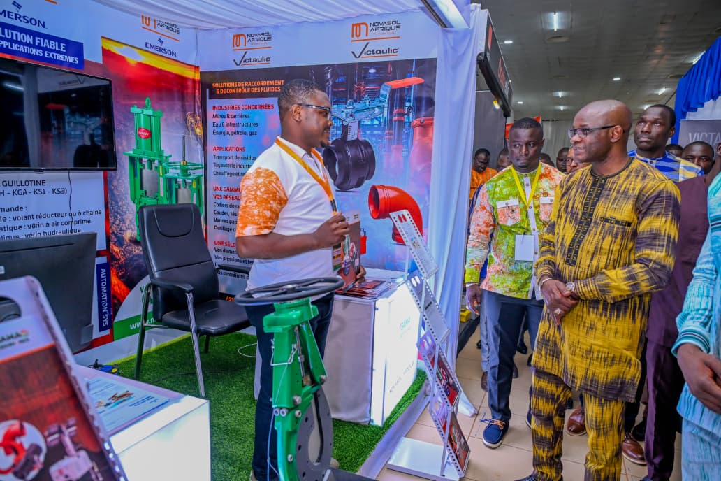 A l'occasion de la SAMAO et de la SEMH-AES 2026, le ministre chargé des Mines, Yacouba Zabré Gouba a visité les stands, 17 septembre 2026