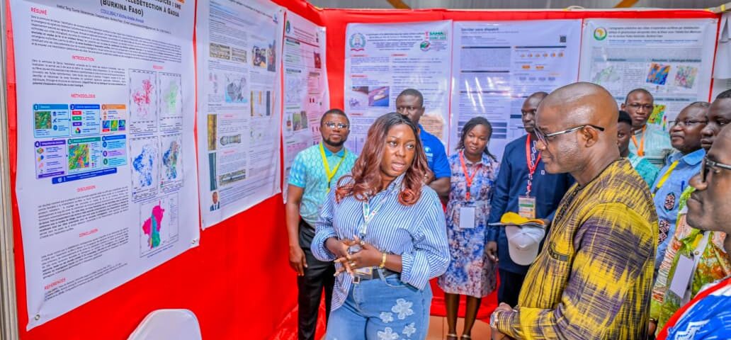 A l'occasion de la SAMAO et de la SEMH-AES 2026, le ministre chargé des Mines, Yacouba Zabré Gouba a visité les stands, 17 septembre 2026