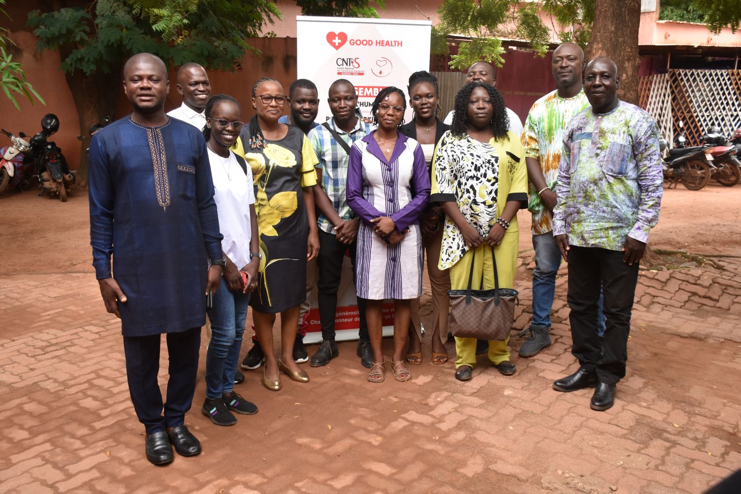 Les journalistes appelés à l’immersion patriotique ont organisé, ce lundi 21 septembre 2026 à Ouagadougou, une opération de don de sang en collaboration avec le CNTS