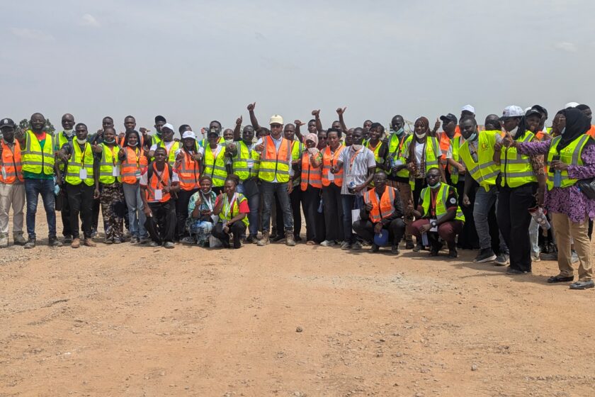 Le 19 septembre 2026, des étudiants et participants aux activités de la SAMAO et du SEMH-AES ont effectué une visite sur le site de la carrière de granite de Globex Construction