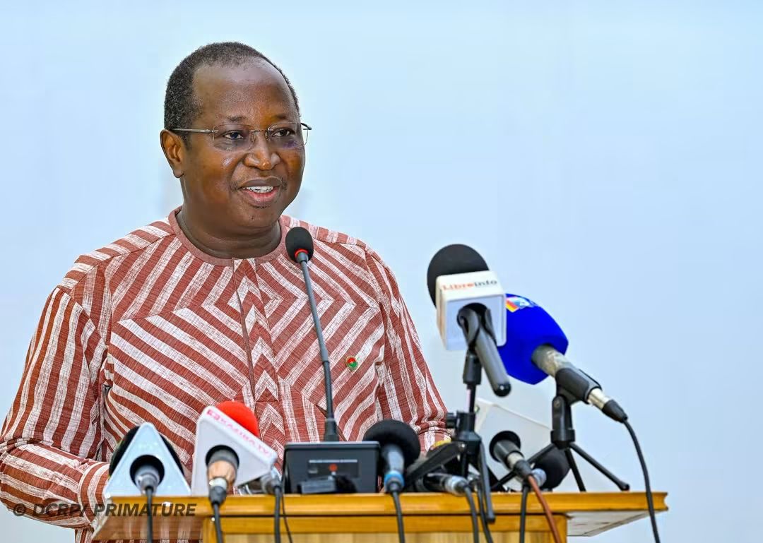 Le Premier ministre, Chef du Gouvernement, Rimtalba Jean Emmanuel Ouédraogo, a inauguré, ce lundi 5 octobre 2026, à Ouagadougou, un complexe comprenant un amphithéâtre de 500 places à l'IBAM